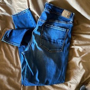 American Eagle 14 short Super Super stretch jeggings.